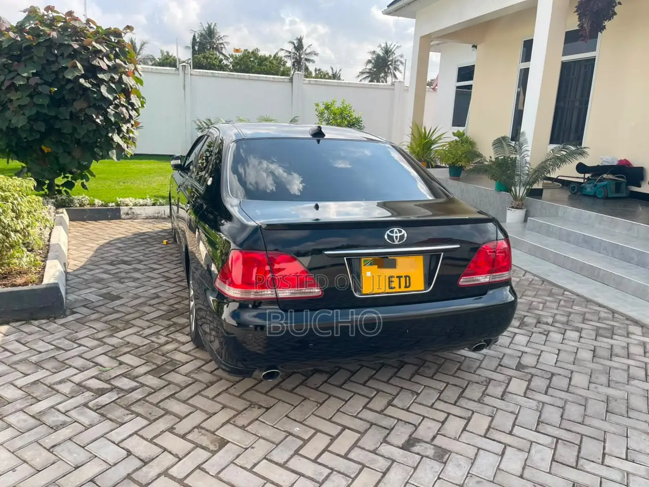 Toyota Crown 2006 Black
