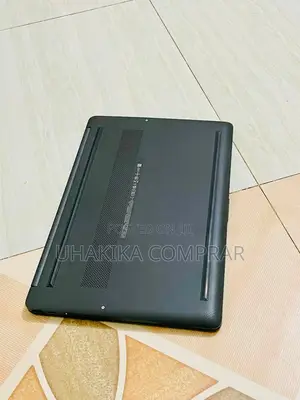 Laptop HP 15s 8GB AMD Ryzen 7 SSD 512GB