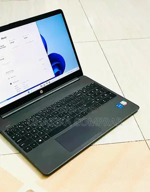 Laptop HP 15s 8GB AMD Ryzen 7 SSD 512GB