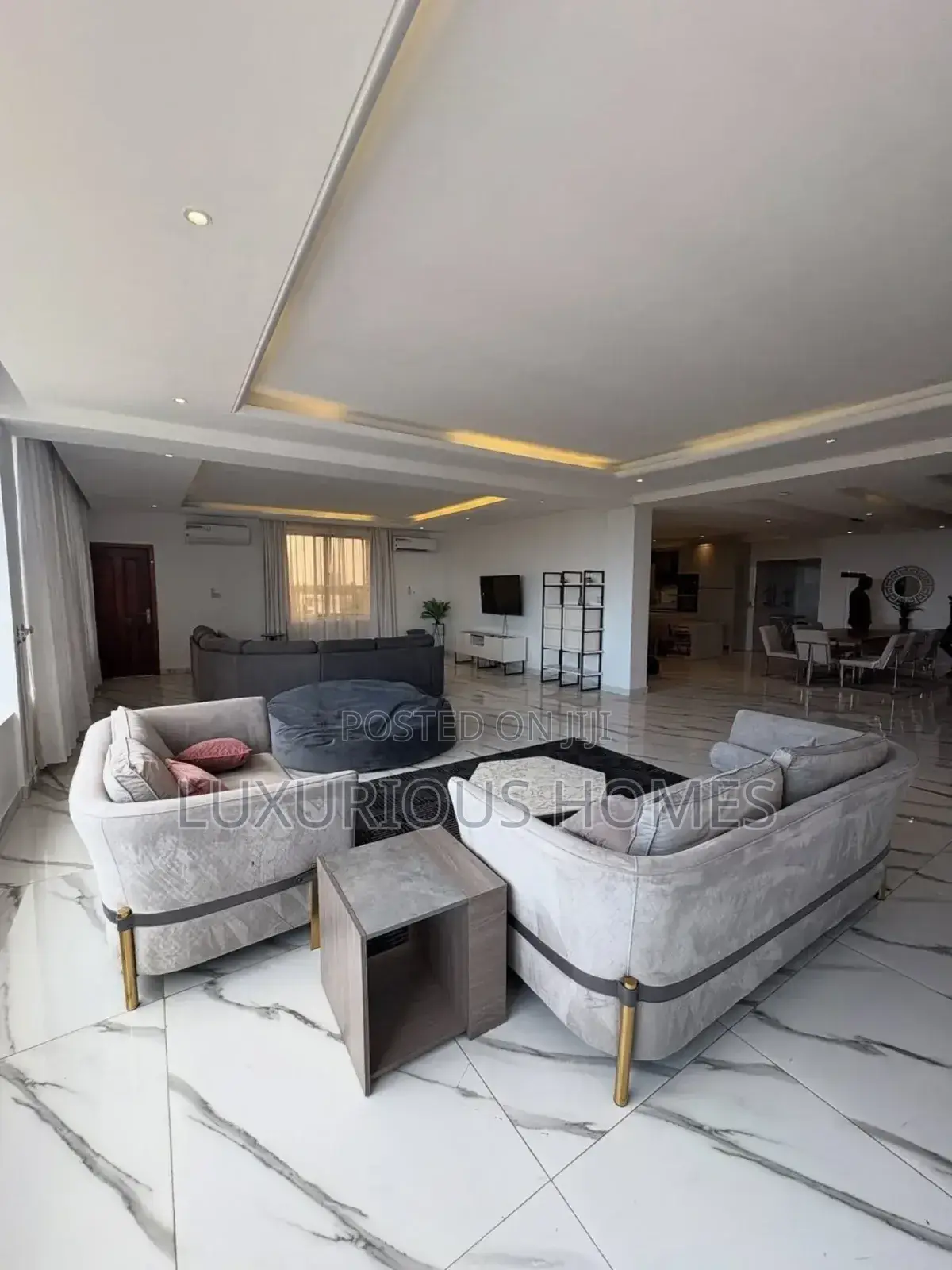 Furnished 3bdrm Penthouse in Mikocheni for sale