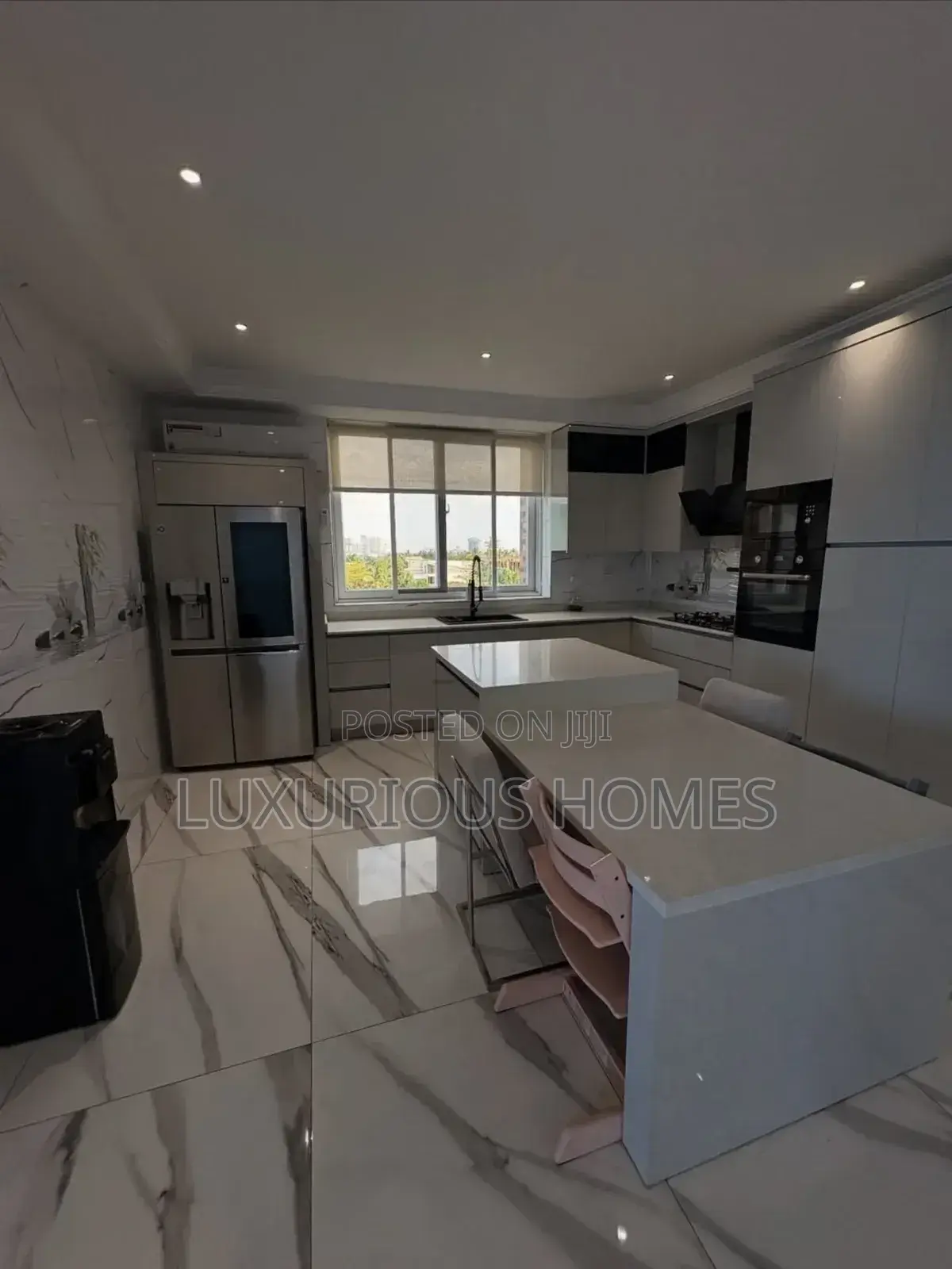 Furnished 3bdrm Penthouse in Mikocheni for sale