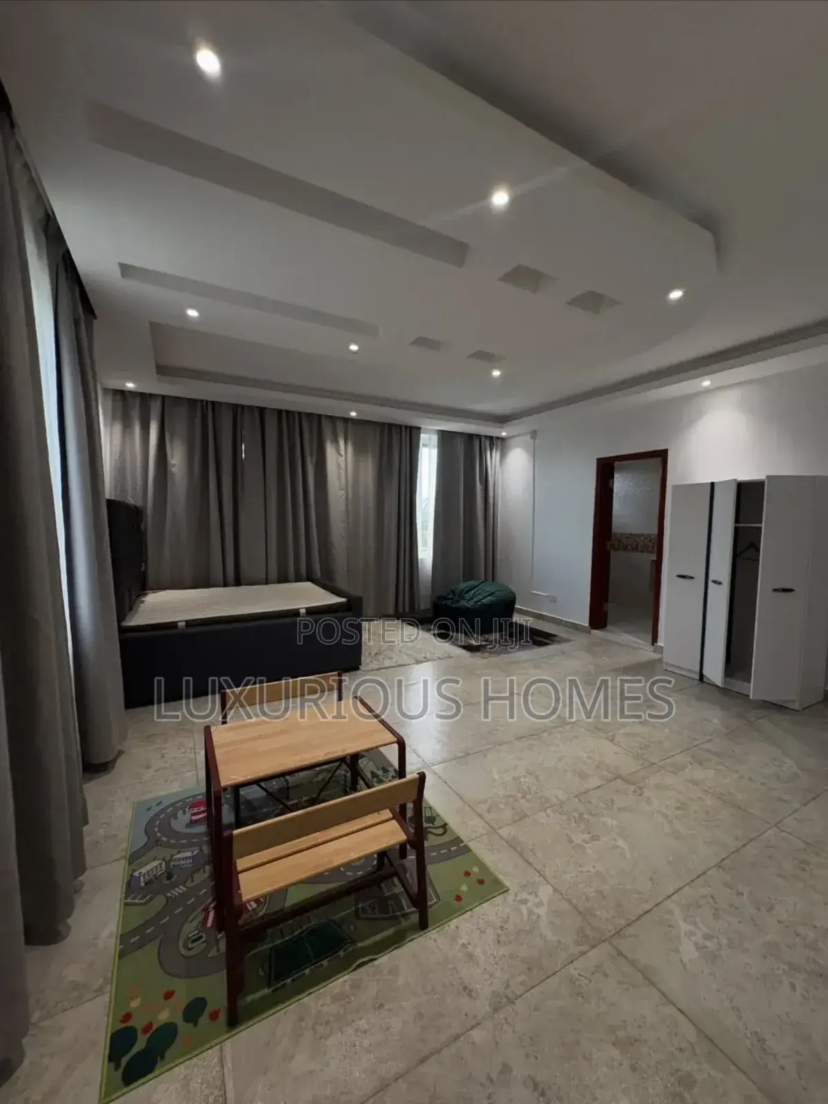 Furnished 3bdrm Penthouse in Mikocheni for sale