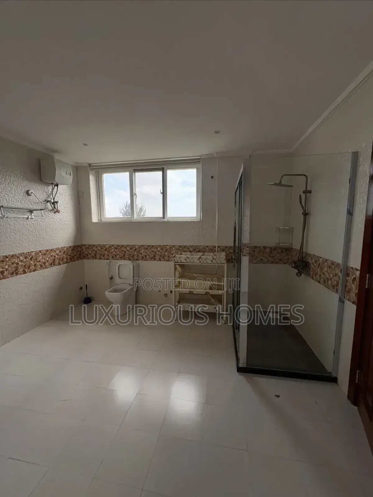 Furnished 3bdrm Penthouse in Mikocheni for sale