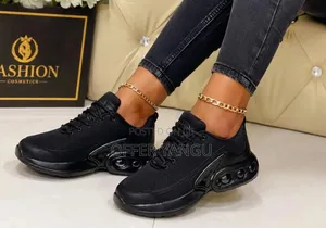 Shion Cosmetics Sneakers