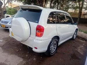 Toyota RAV4 2005 White