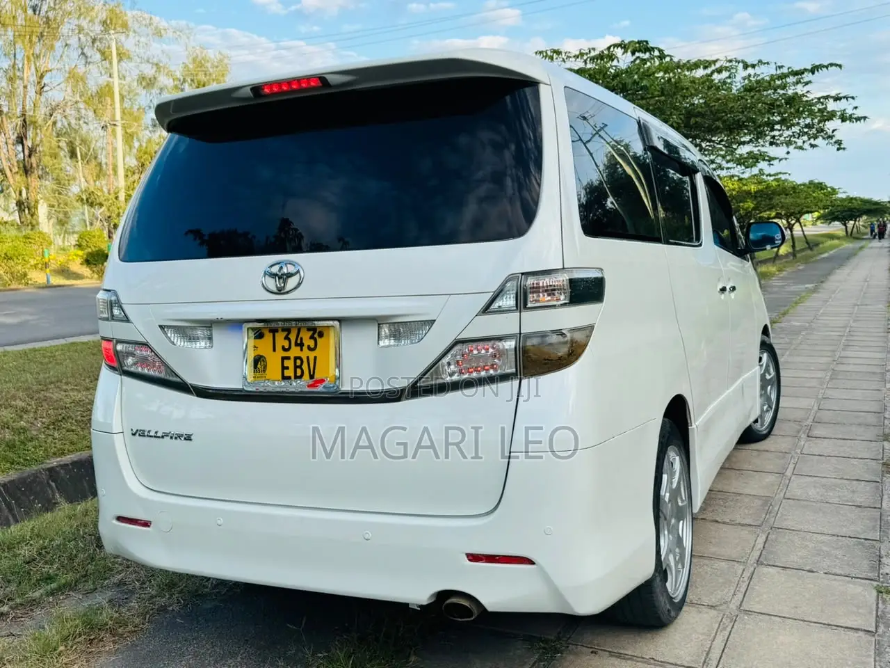 Toyota Vellfire V 2.4 4WD 7-Seater 2008 White