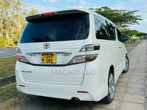 Toyota Vellfire V 2.4 4WD 7-Seater 2008 White