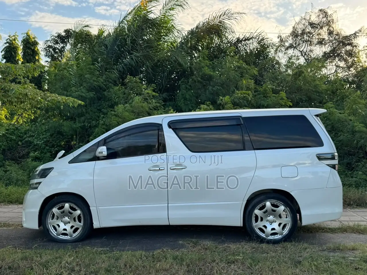 Toyota Vellfire V 2.4 4WD 7-Seater 2008 White