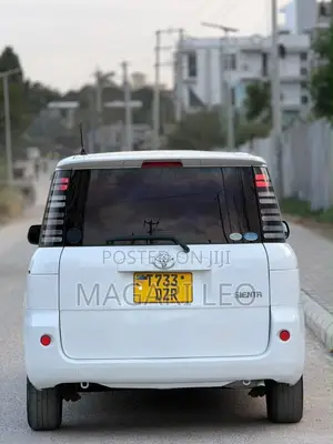 Toyota Sienta 1.5 AWD 2004 White