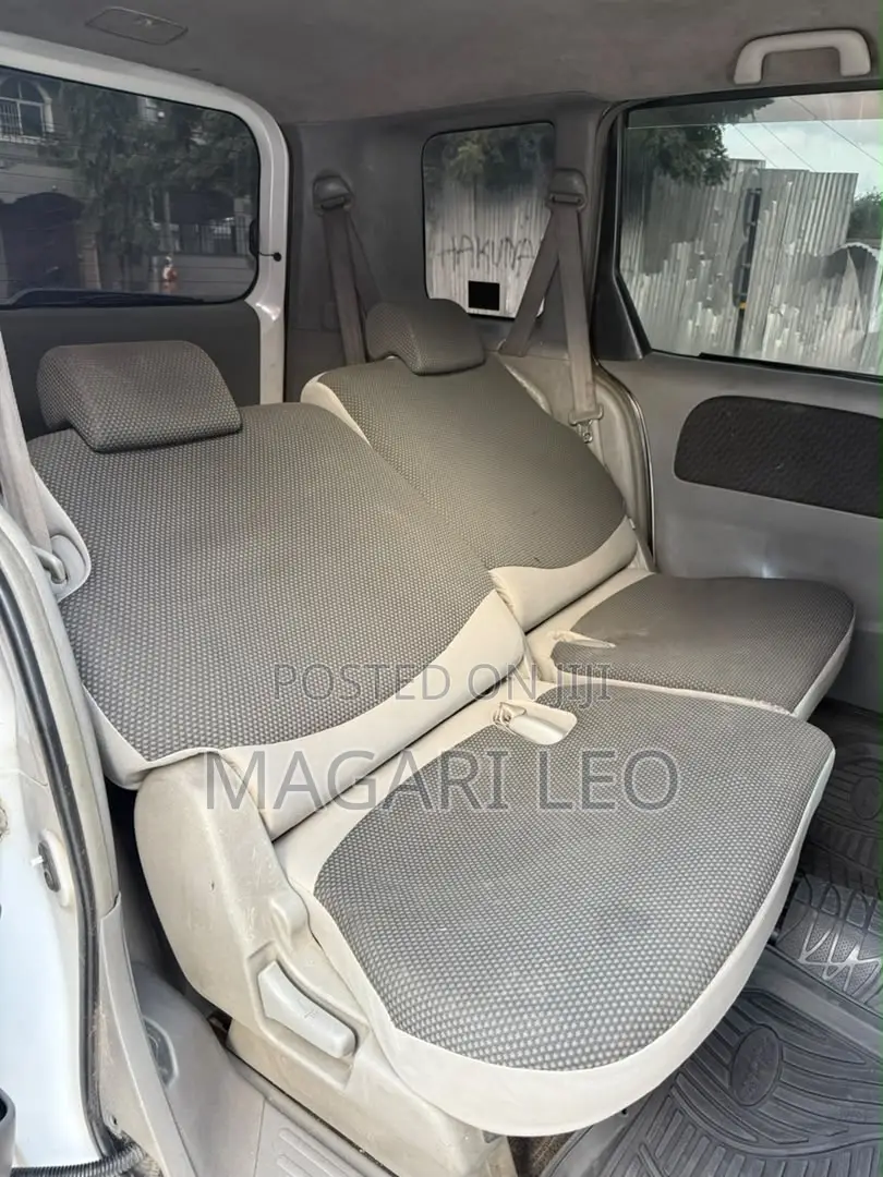 Toyota Sienta 1.5 AWD 2004 White