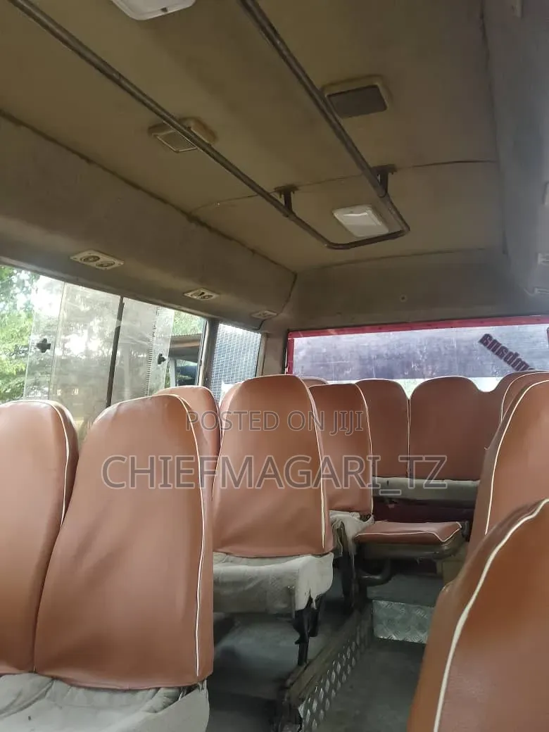 Toyota Coaster 2005 Beige