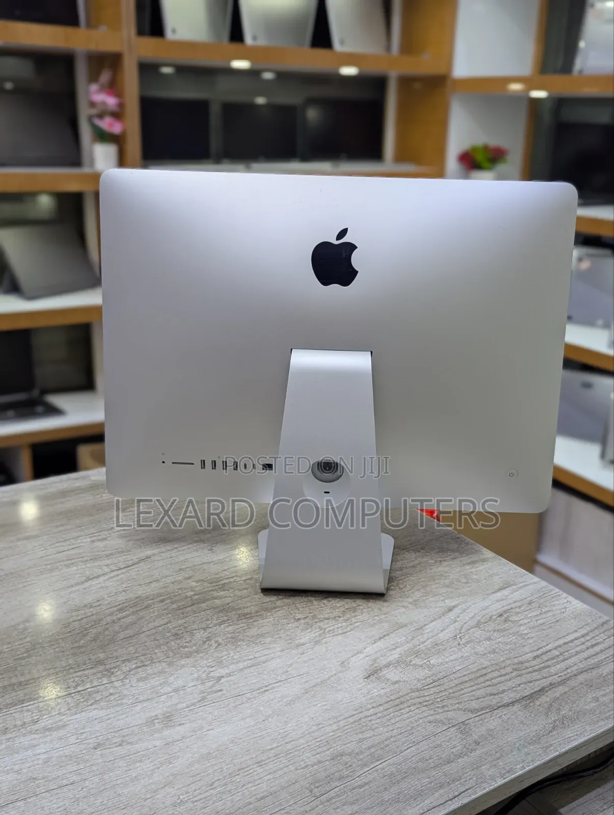 Desktop Computer Apple iMac 8GB Intel Core i5 SSD 256GB