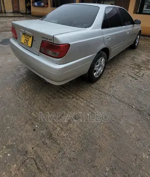 Toyota Carina 1.5 FWD Sedan 2001 Silver