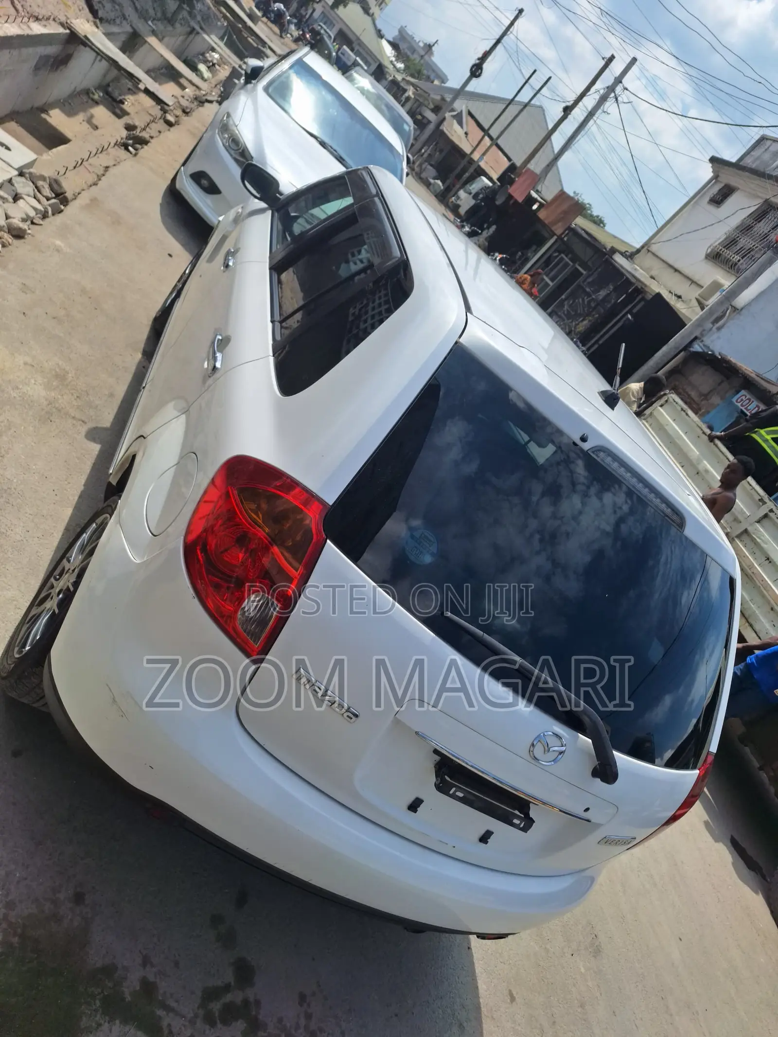 Mazda Verisa 2009 Pearl