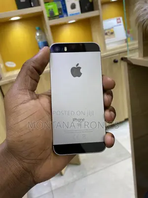 New Apple iPhone SE 32 GB