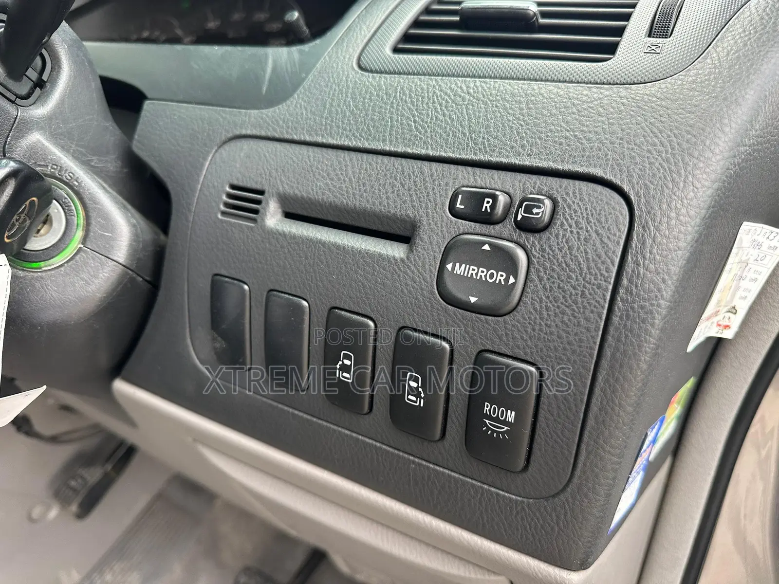 Toyota Alphard 2004 Gray