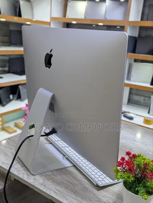 Desktop Computer Apple iMac 8GB Intel Core i5 HDD 1T