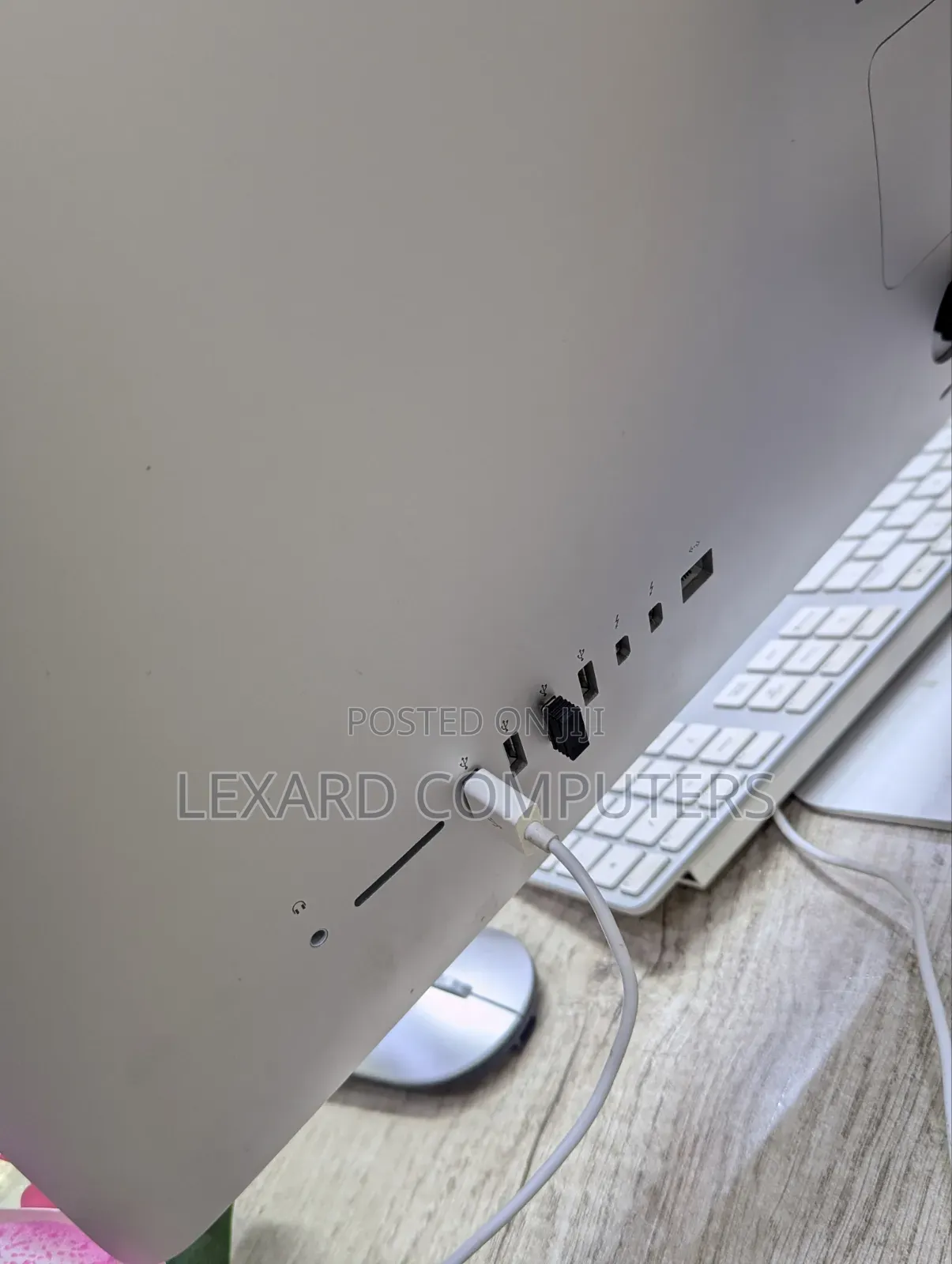 Desktop Computer Apple iMac 8GB Intel Core i5 HDD 1T