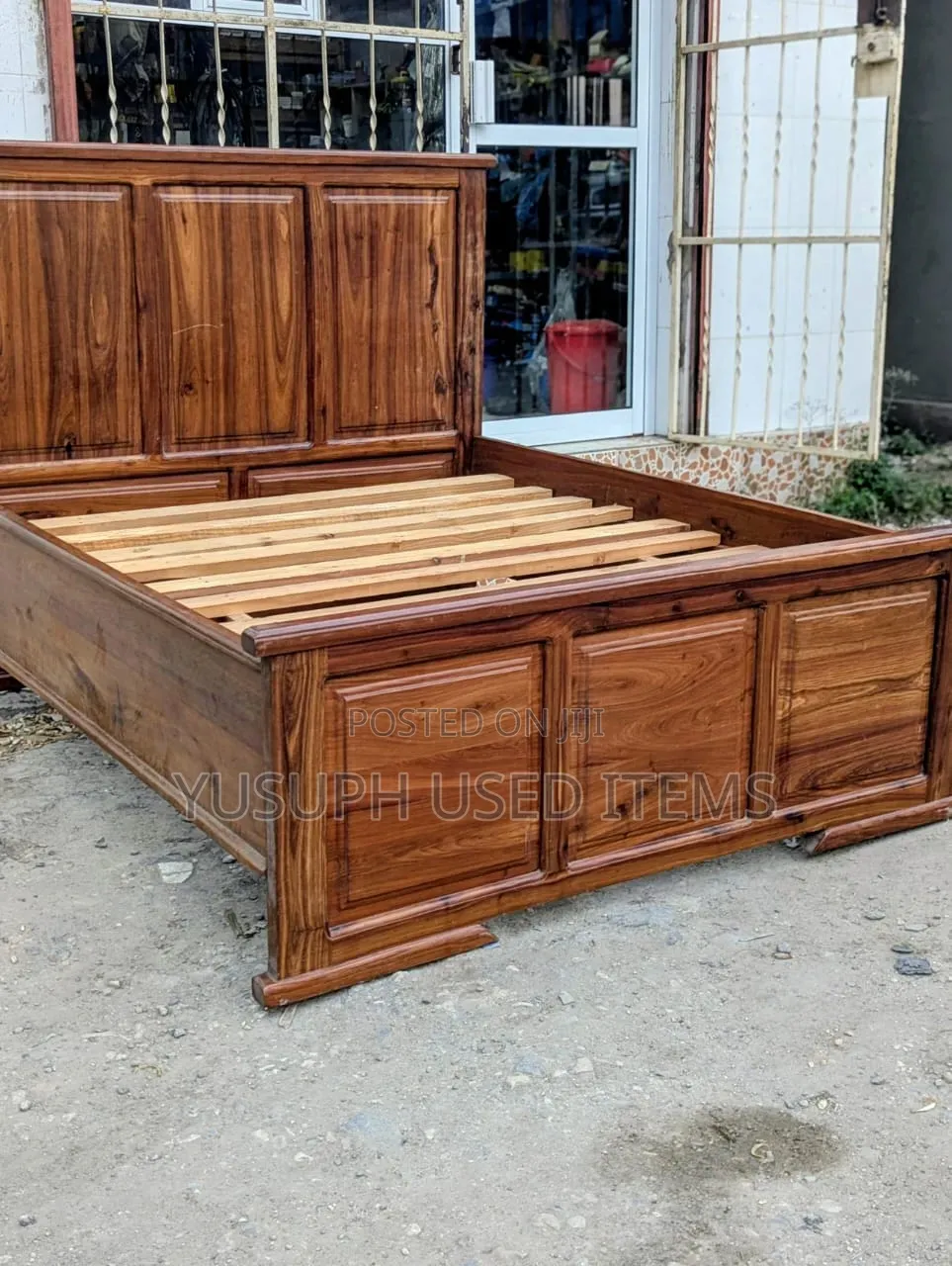 Mninga Bed Hard Wood 5x6