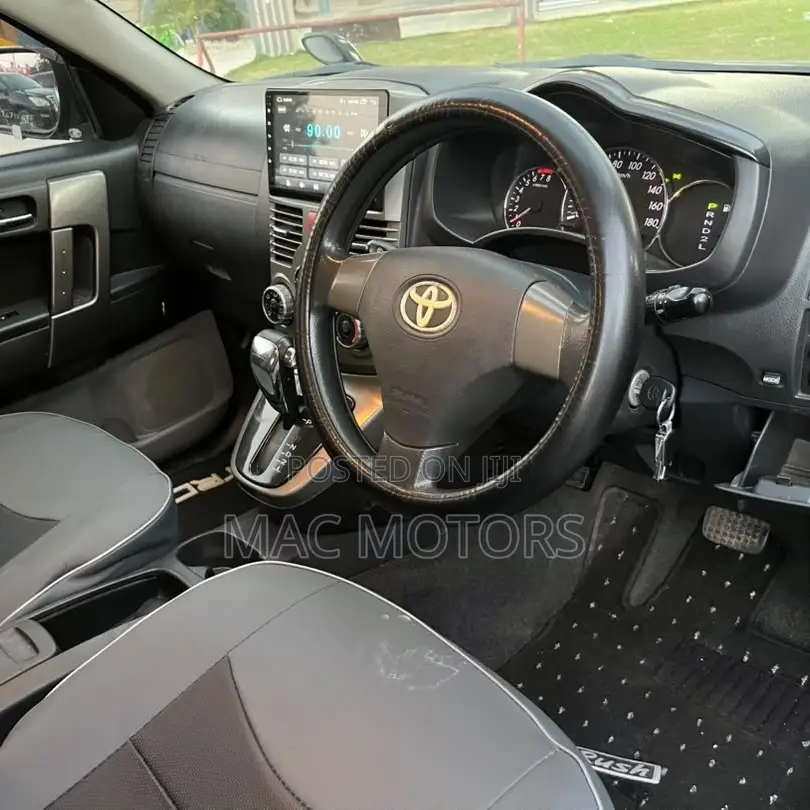 Toyota Rush 2010 Black