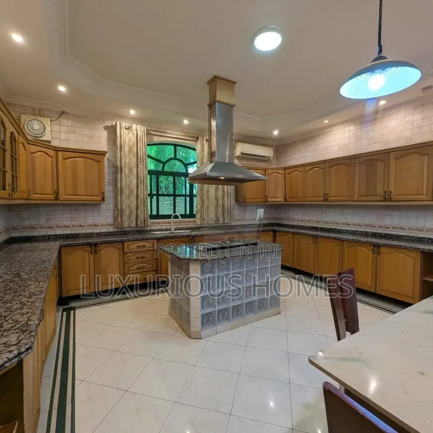Furnished 4bdrm Villa in Masaki for rent