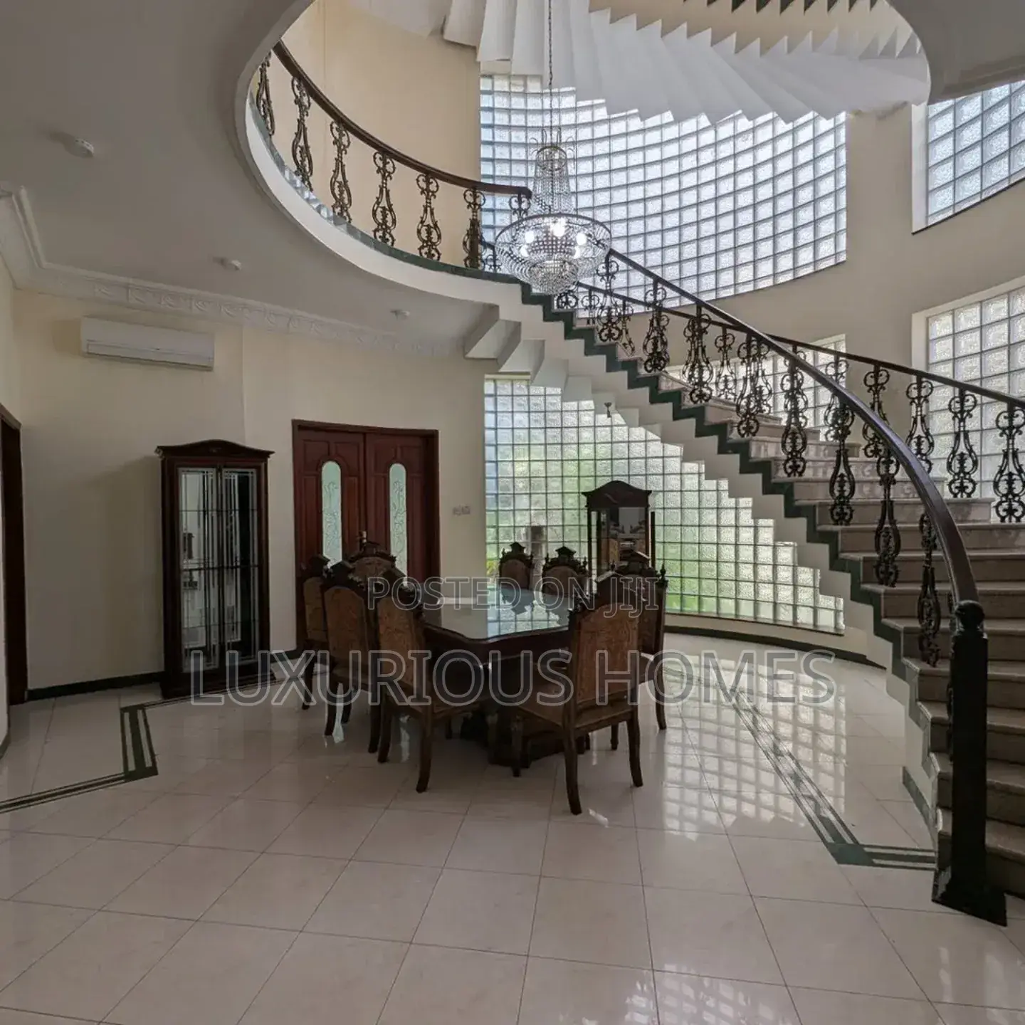 Furnished 4bdrm Villa in Masaki for rent