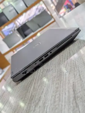 Laptop HP ZBook Fury 15 G8 32GB Intel Core i7 SSD 512GB