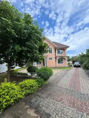 4bdrm House in Ada Estate for rent