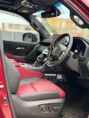 Toyota Land Cruiser 2025 Red