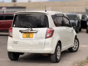 Toyota Ractis 2008 White