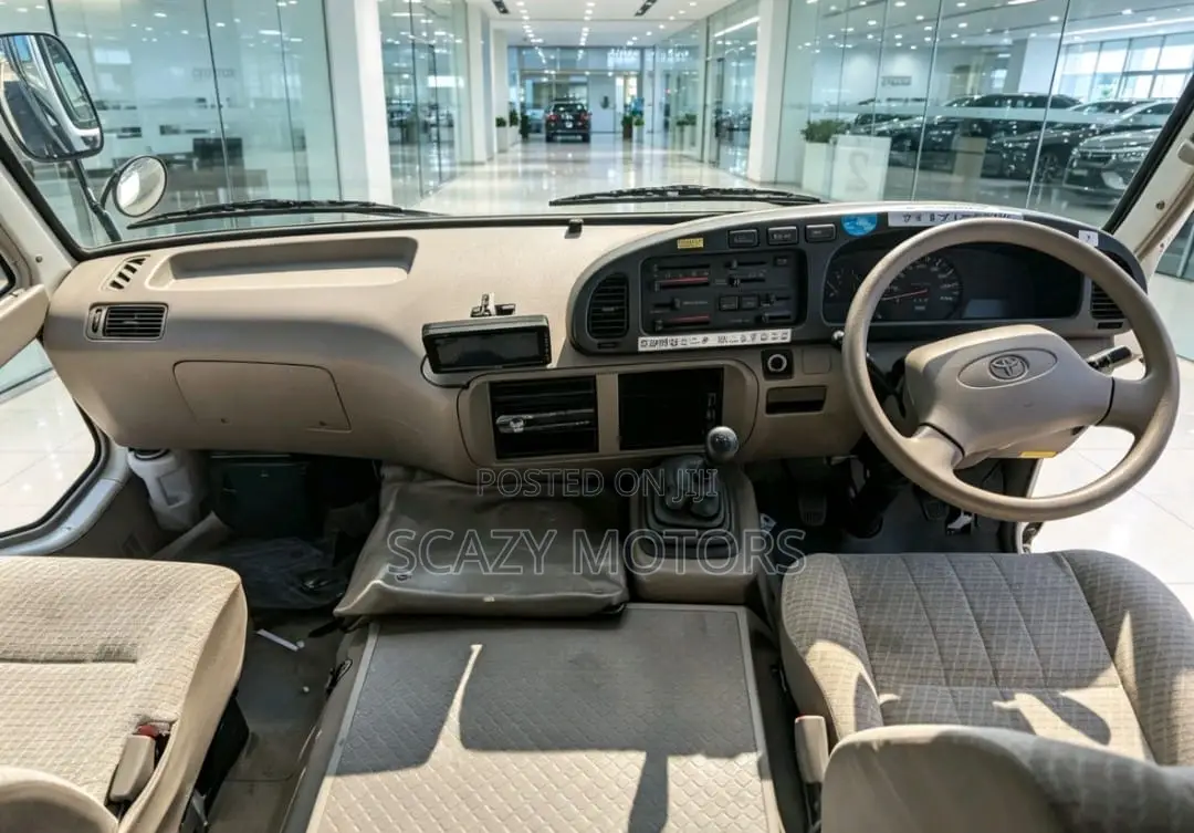 Toyota Coaster 2001
