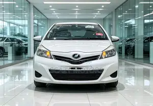 Toyota Vitz 2012 White