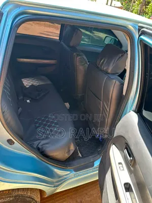 Toyota IST 2005 Green