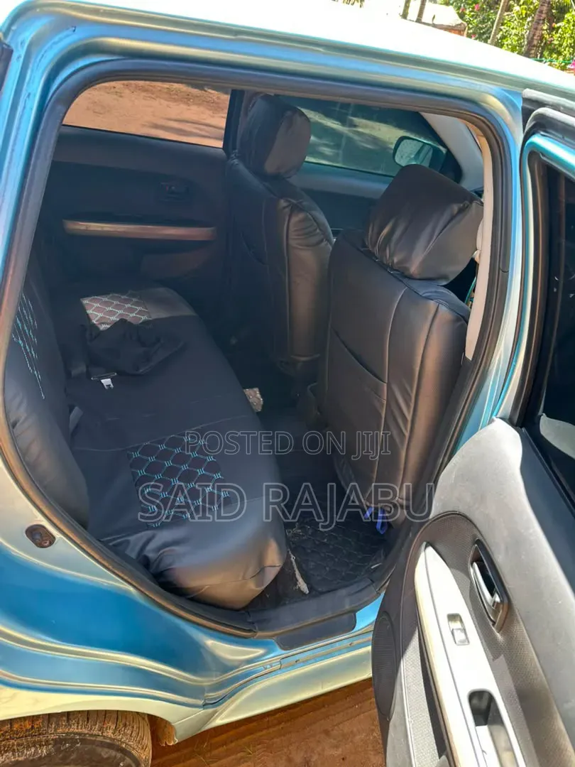 Toyota IST 2005 Green