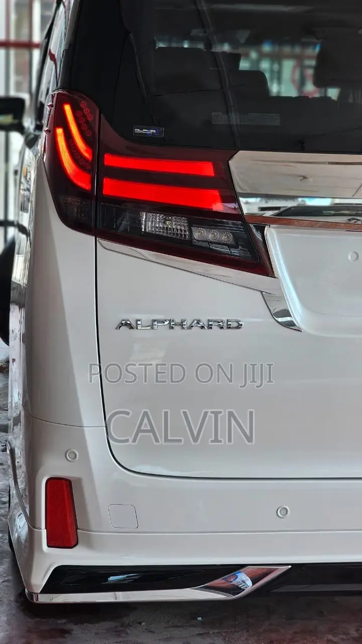 Toyota Alphard 2016 White