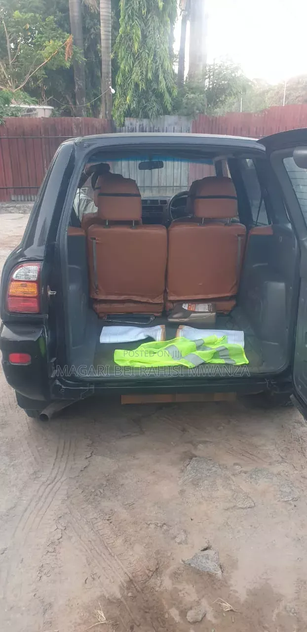 Toyota RAV4 Cabriolet 1998 Black