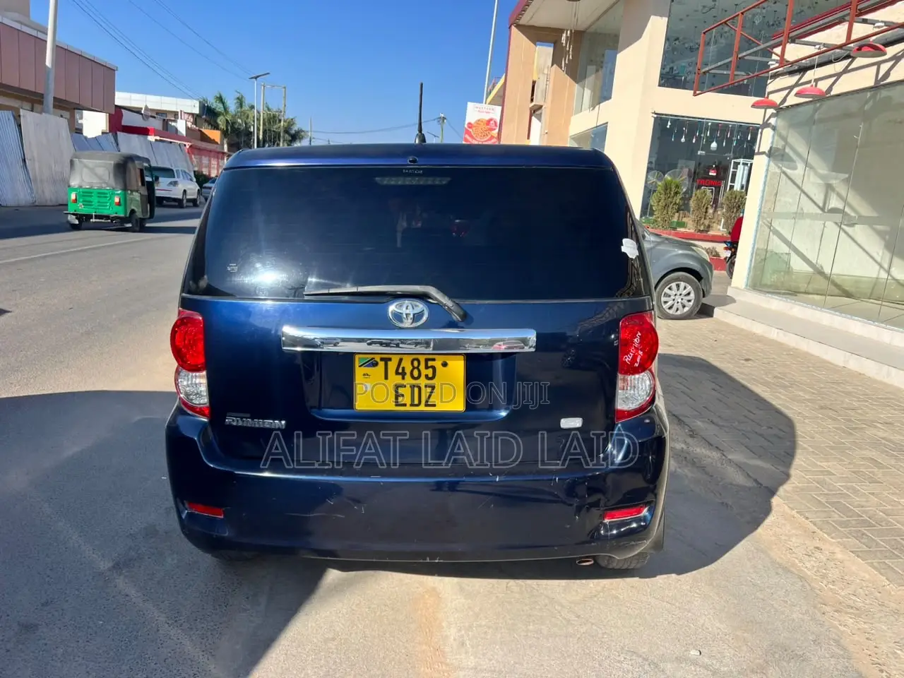 Toyota Rumion 2023 Blue