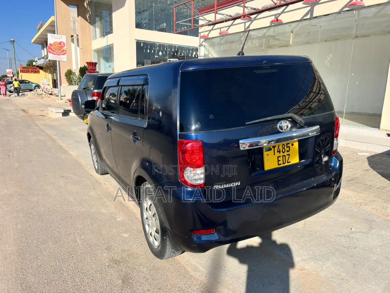 Toyota Rumion 2023 Blue