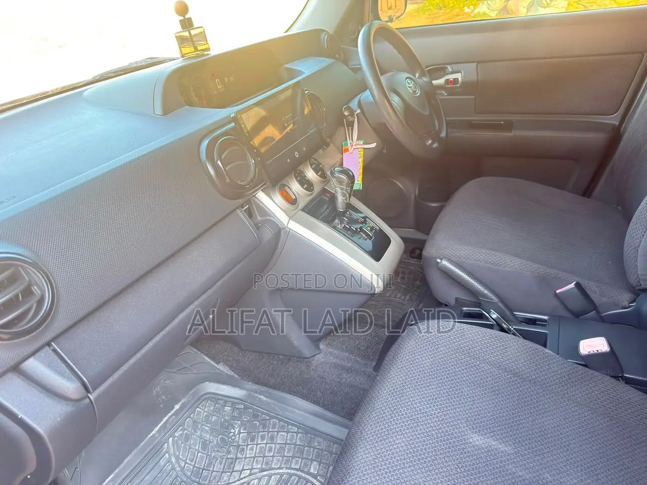 Toyota Rumion 2023 Blue