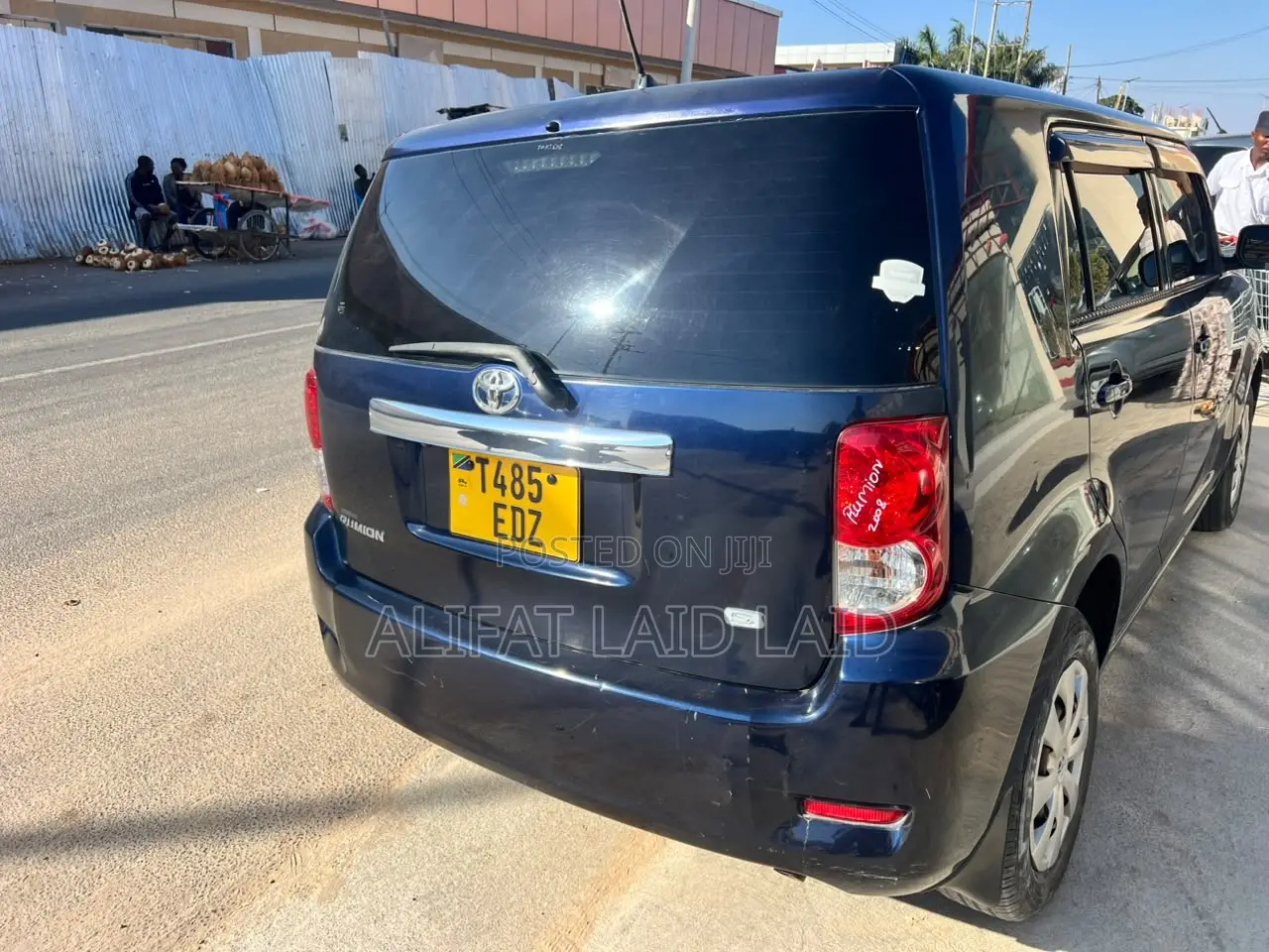 Toyota Rumion 2023 Blue