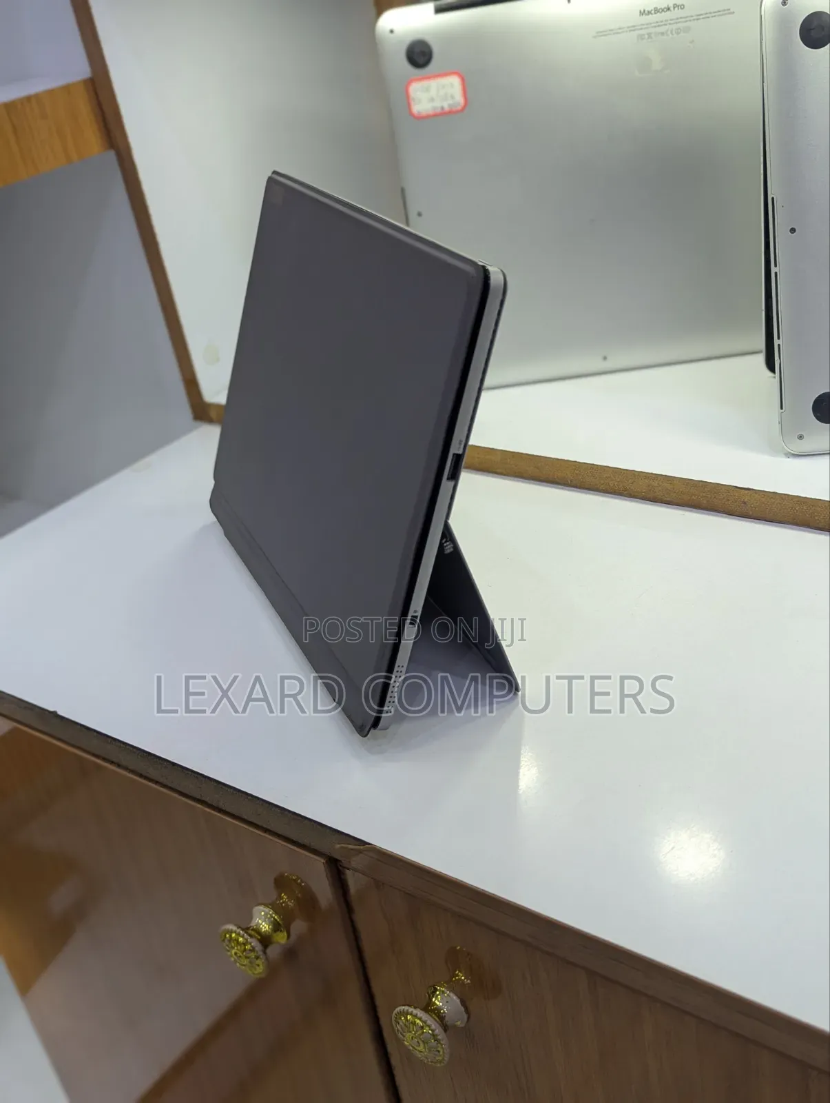 Laptop Dell Latitude 7210 2-in-1 8GB Intel Core i5 SSD 256GB