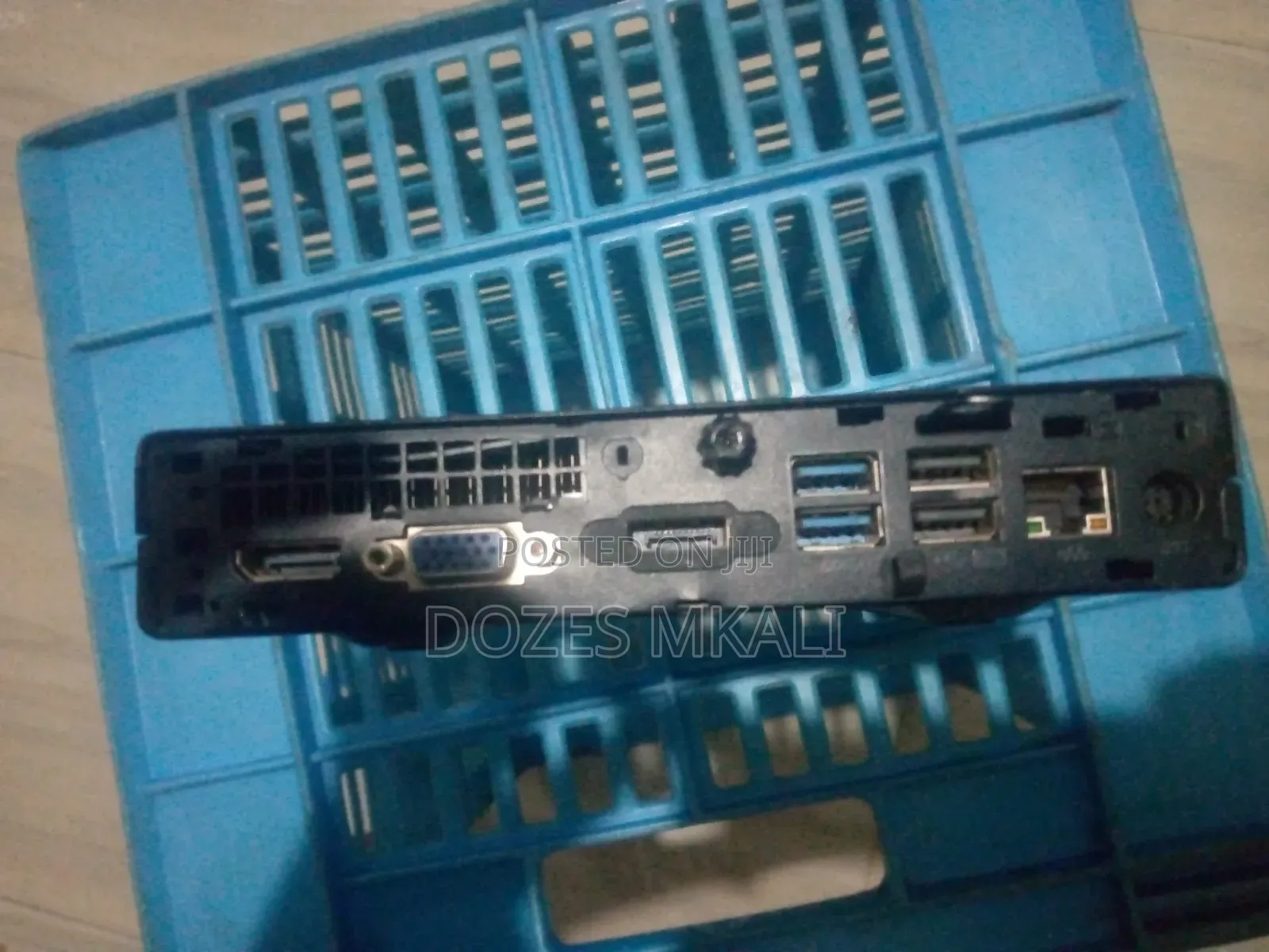 Desktop Computer HP EliteDesk 705 G3 4GB Intel Core i3 HDD 256GB