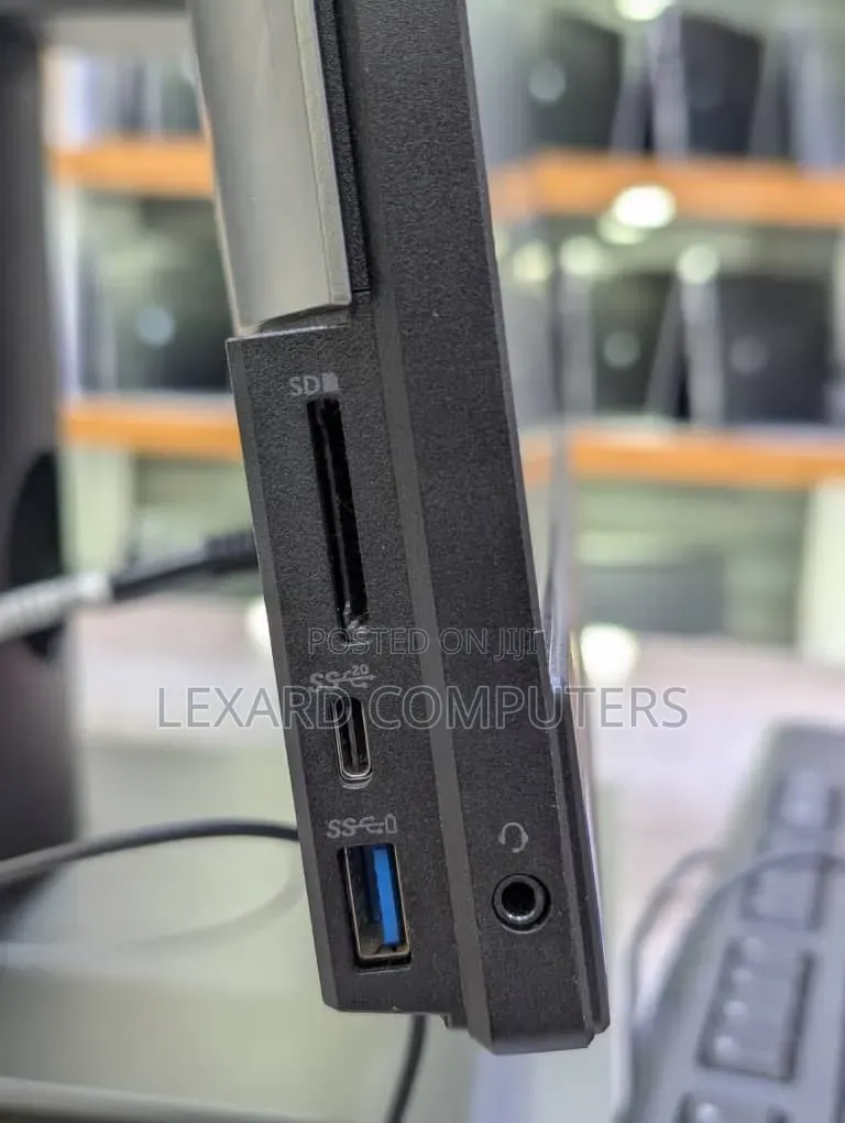 Desktop Computer Dell OptiPlex 7460 16GB Intel Core i5 SSD 256GB
