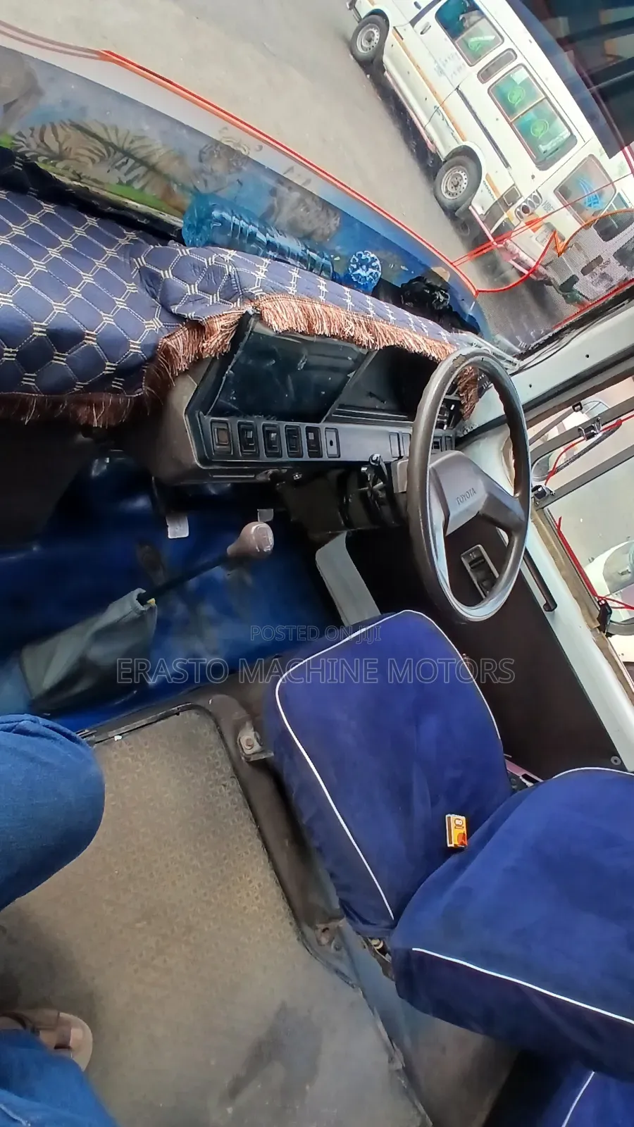 Toyota Coaster 1999