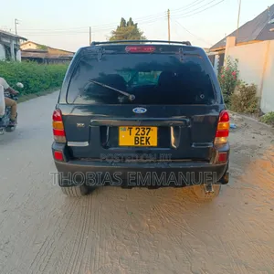 Ford Escape 2003 Black