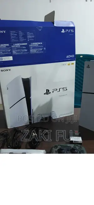 PS599 New With Dual Controllers and Genuine FC26 Digital Version