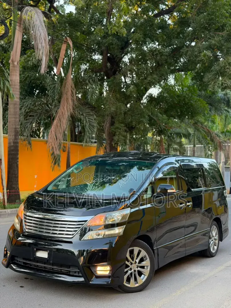 Toyota Vellfire 2011 Black