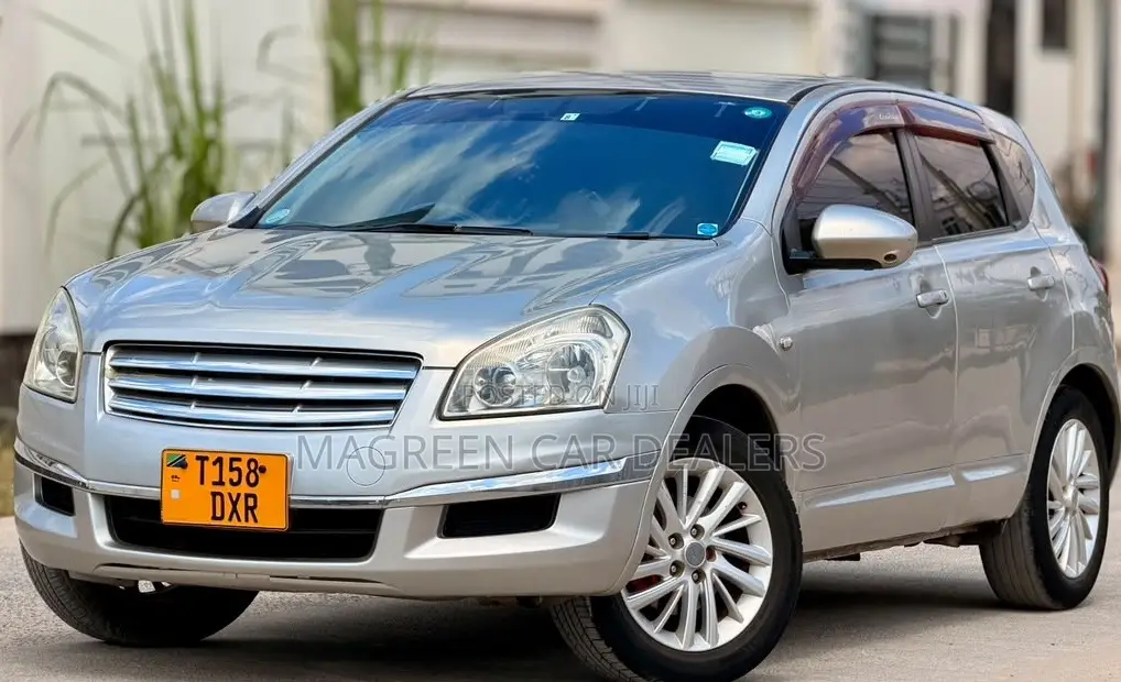 Nissan Dualis 2011 Silver