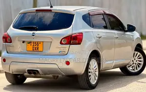 Nissan Dualis 2011 Silver