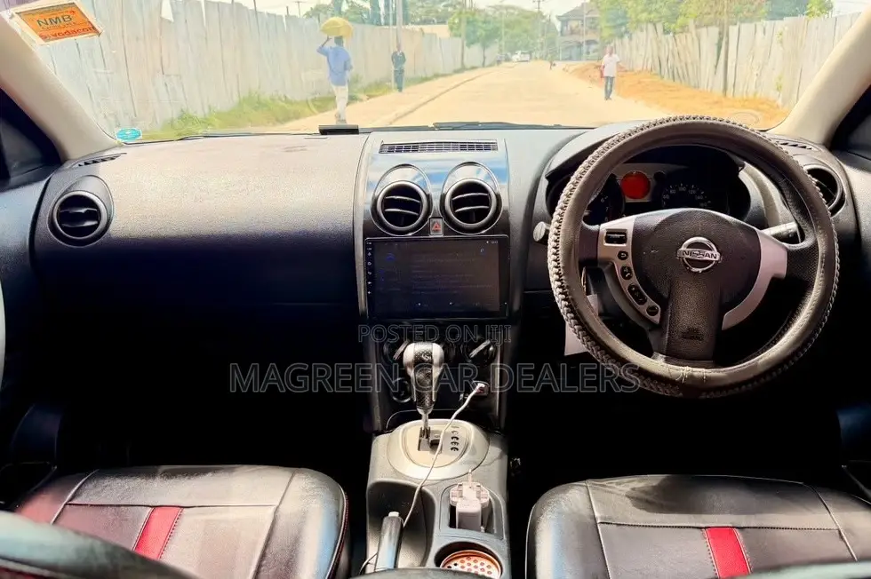 Nissan Dualis 2011 Silver
